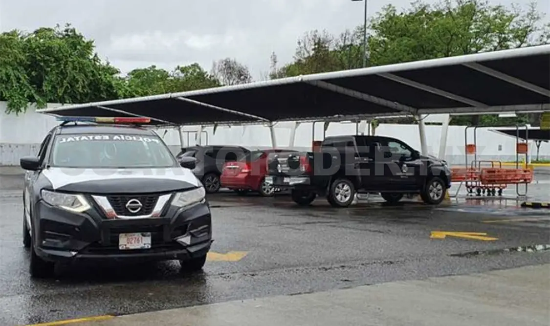 Abren Pick up y se llevan 150 mil pesos en efectivo