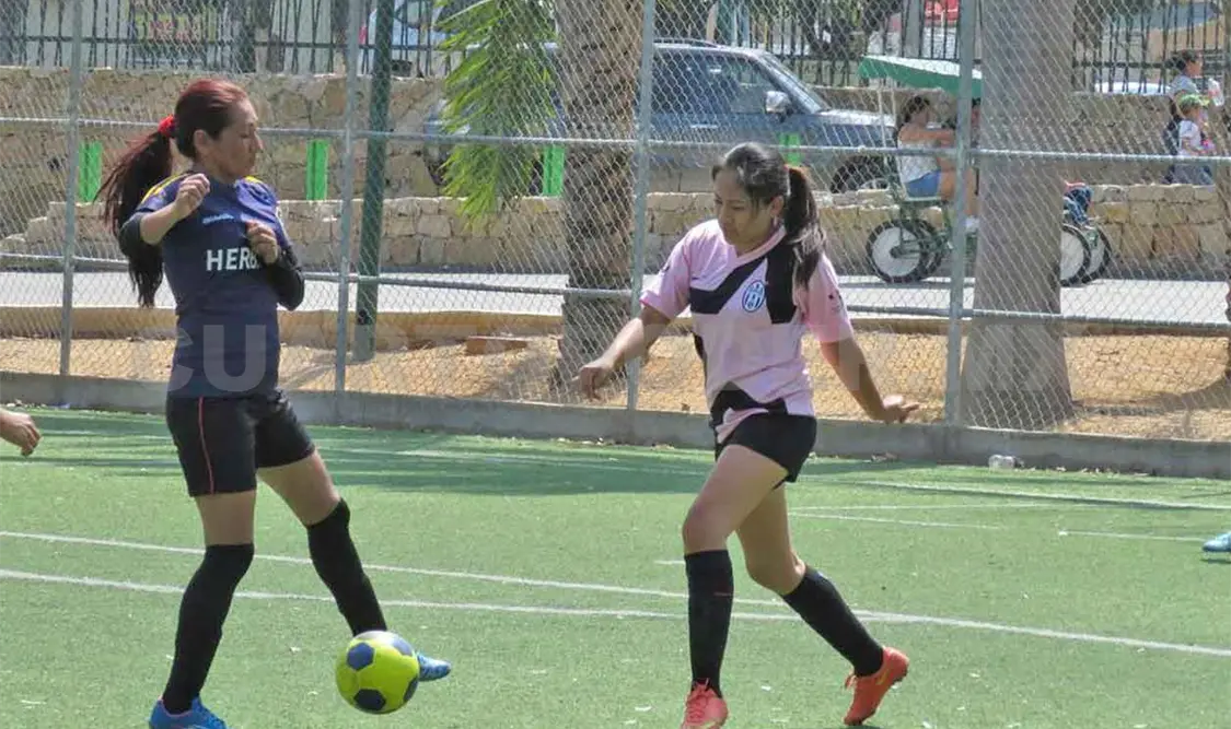 Liga femenil, aún lejos de volver