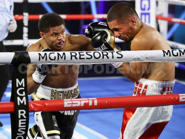Shakur Stevenson gana por nocaut Shakur Stevenson gana por nocaut