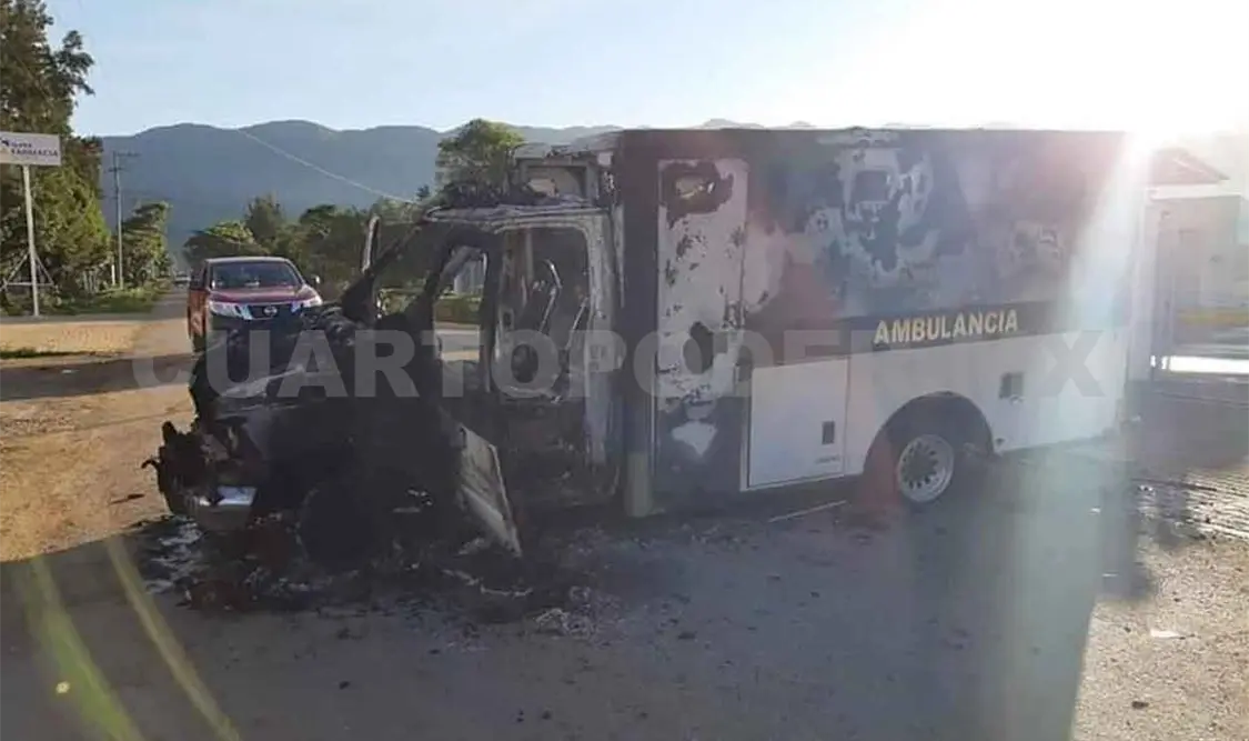 Habitantes vandalizan alcaldía y hospital