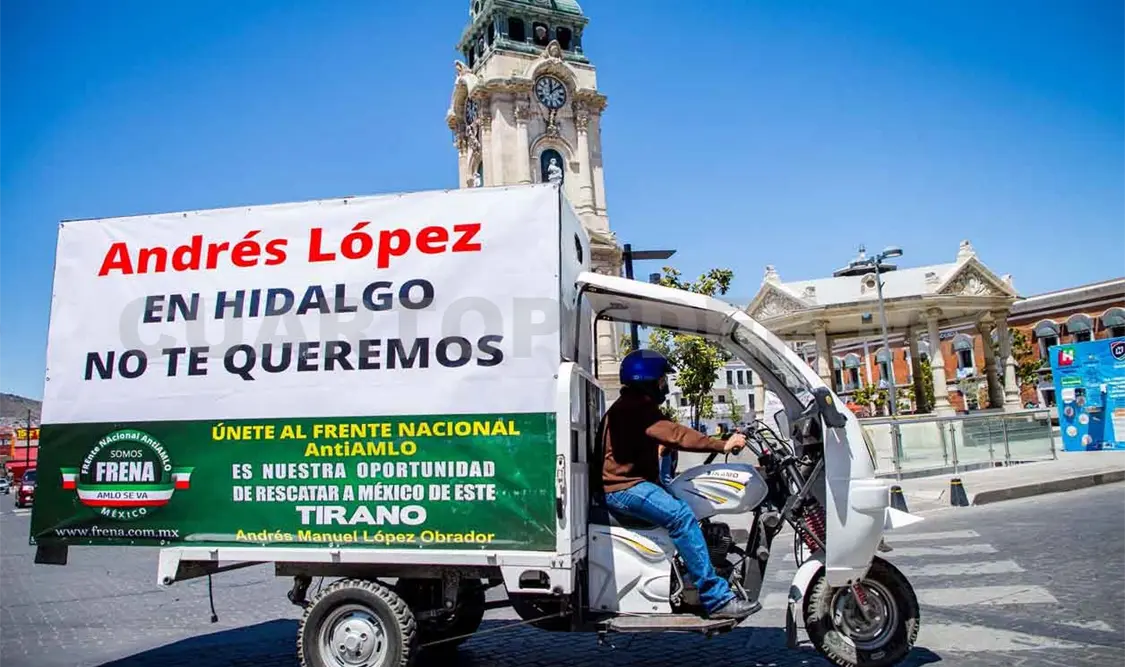 Automovilistas protestan por políticas de AMLO