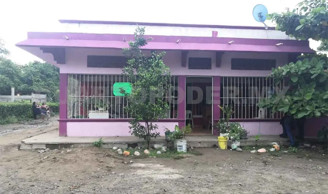 A balazos matan a hermano de regidora de Mazatán