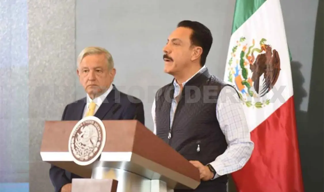 Omar Fayad denuncia a 2 alcaldes