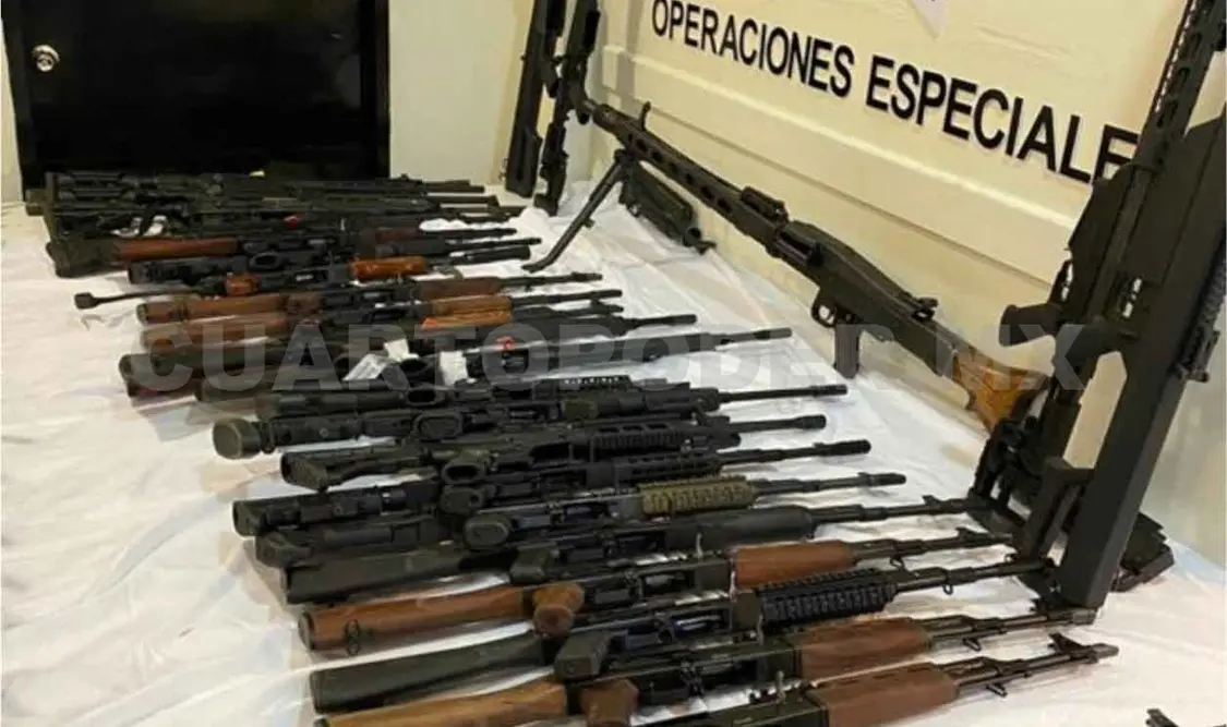 Decomisan 54 rifles y más de 28 mil cartuchos