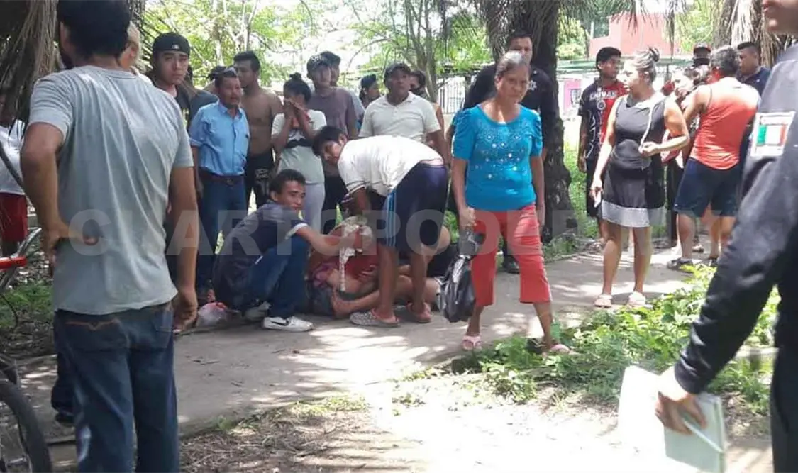 Muere mujer tras ser acuchillada por expareja