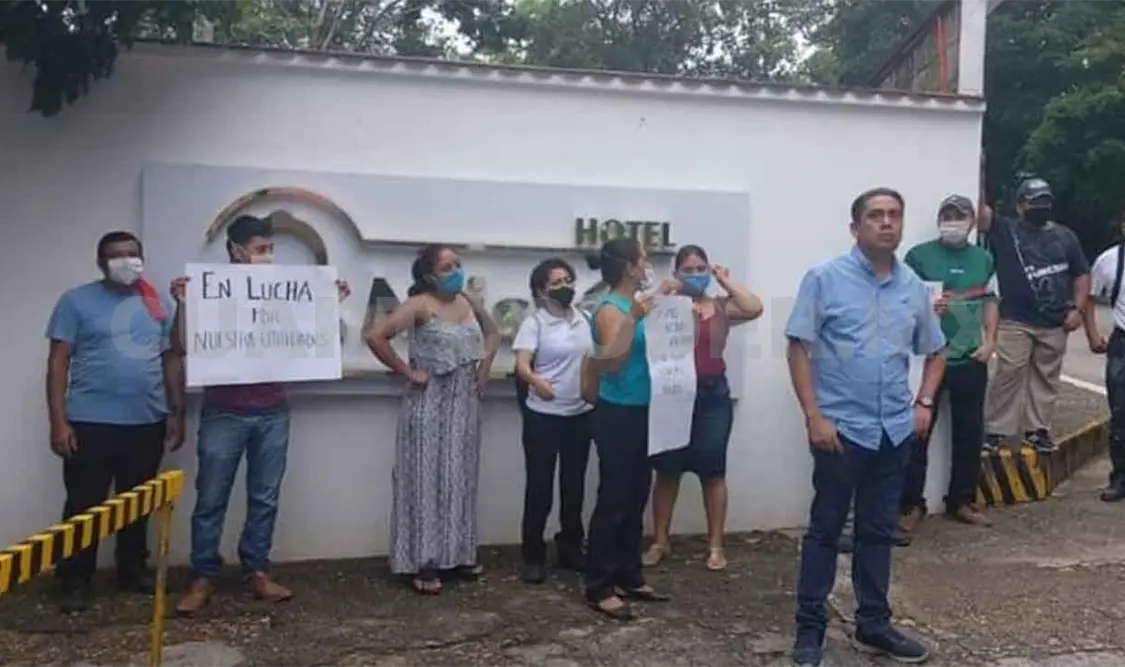 Trabajadores de hotel demandan pagos