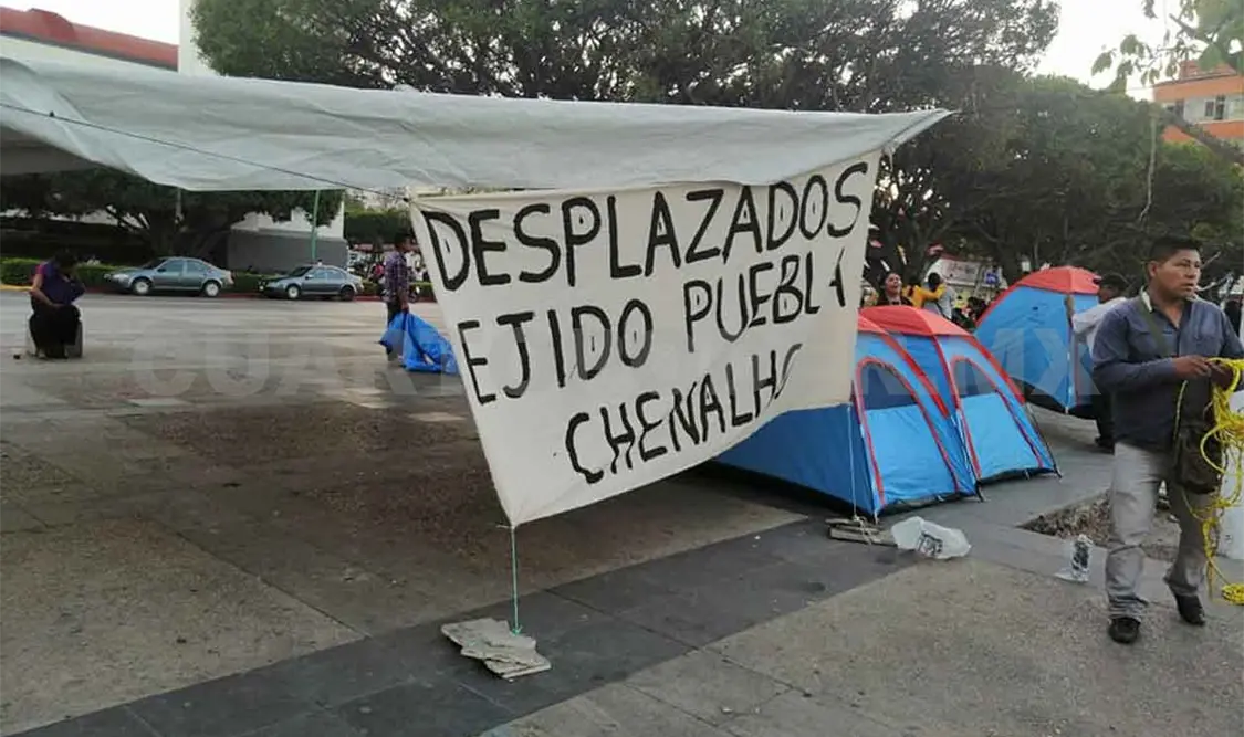 Mantienen comunicación con desplazados de Chenalhó