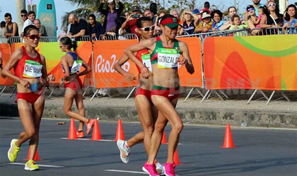 Atrasan suspensión de Lupita González