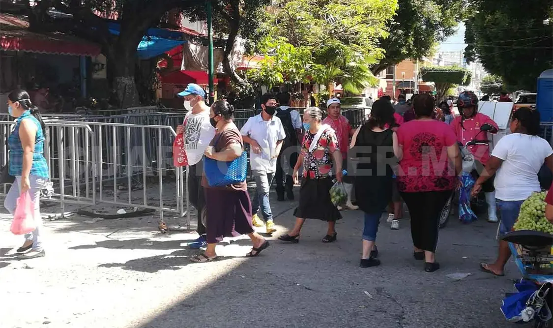 Aumenta flujo de personas en espacios públicos