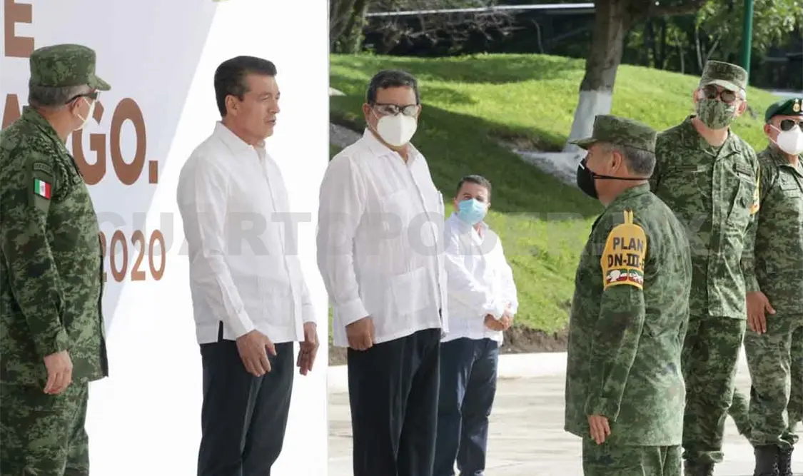 REC asiste a toma de protesta del nuevo comandante