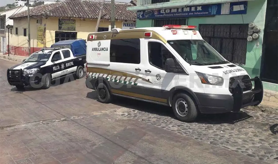 Fueron a auxiliar a herido y los recibieron a patadas
