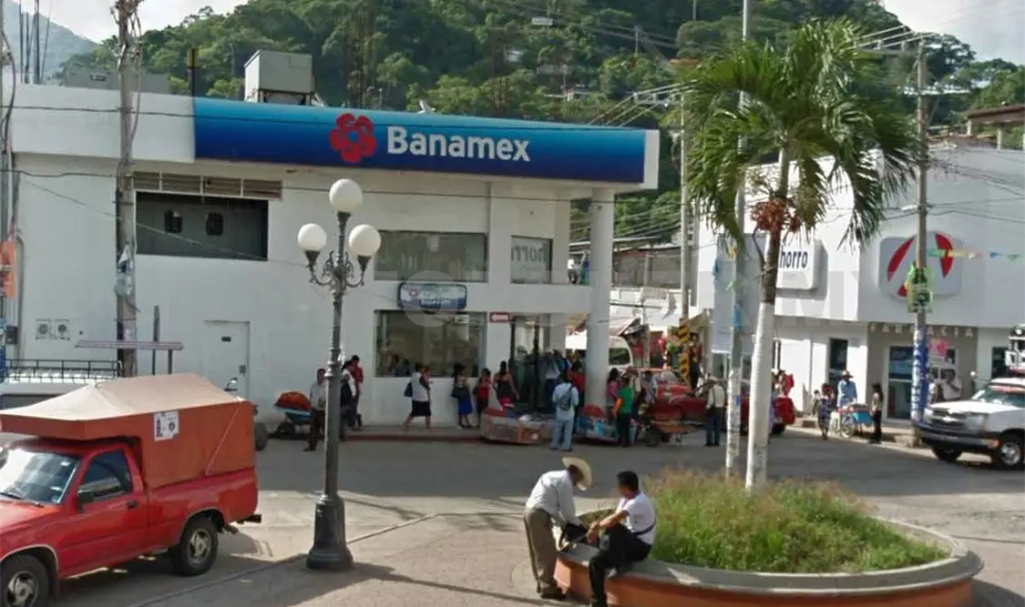 Piden que foráneos no cobren apoyos en el municipio