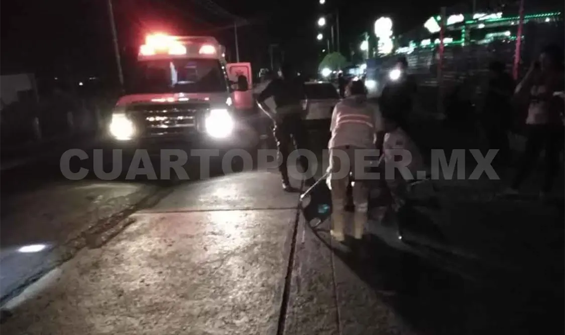 Armados atacan a balazos a joven y logran escapar