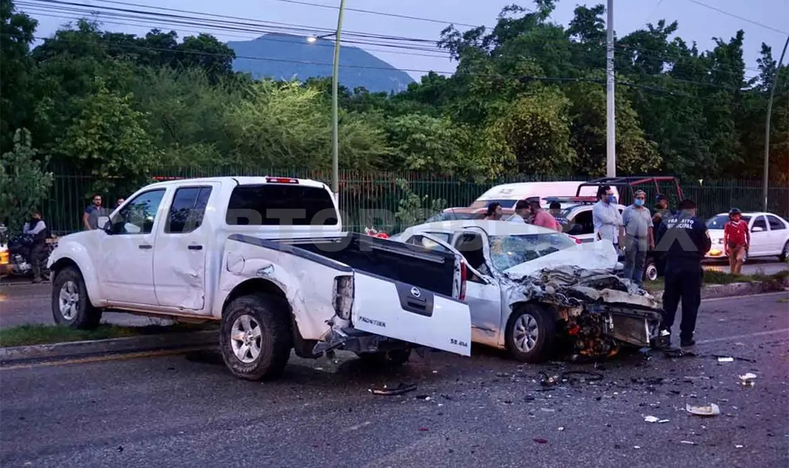 Muere abuelita en aparatosa carambola frente a Joyyo Mayu