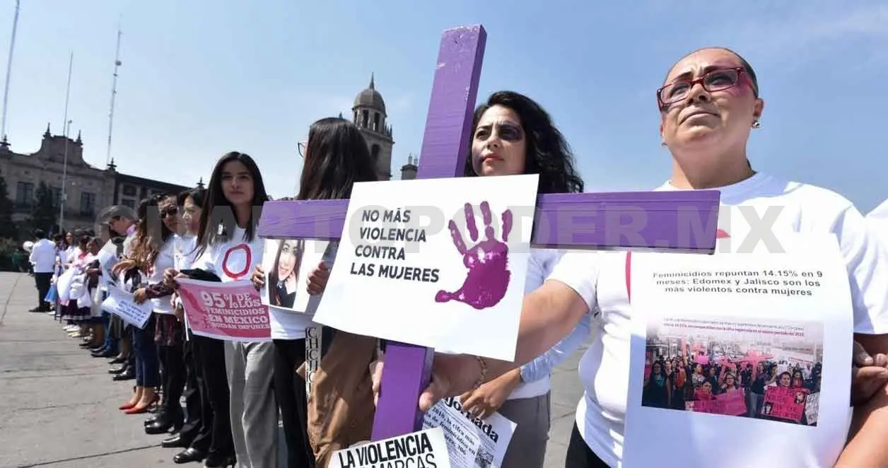 Critican recorte presupuestal a Inmujeres