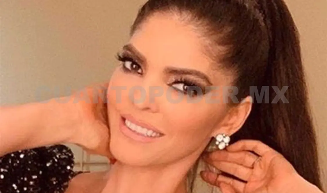 Ana Bárbara presume anillo de compromiso