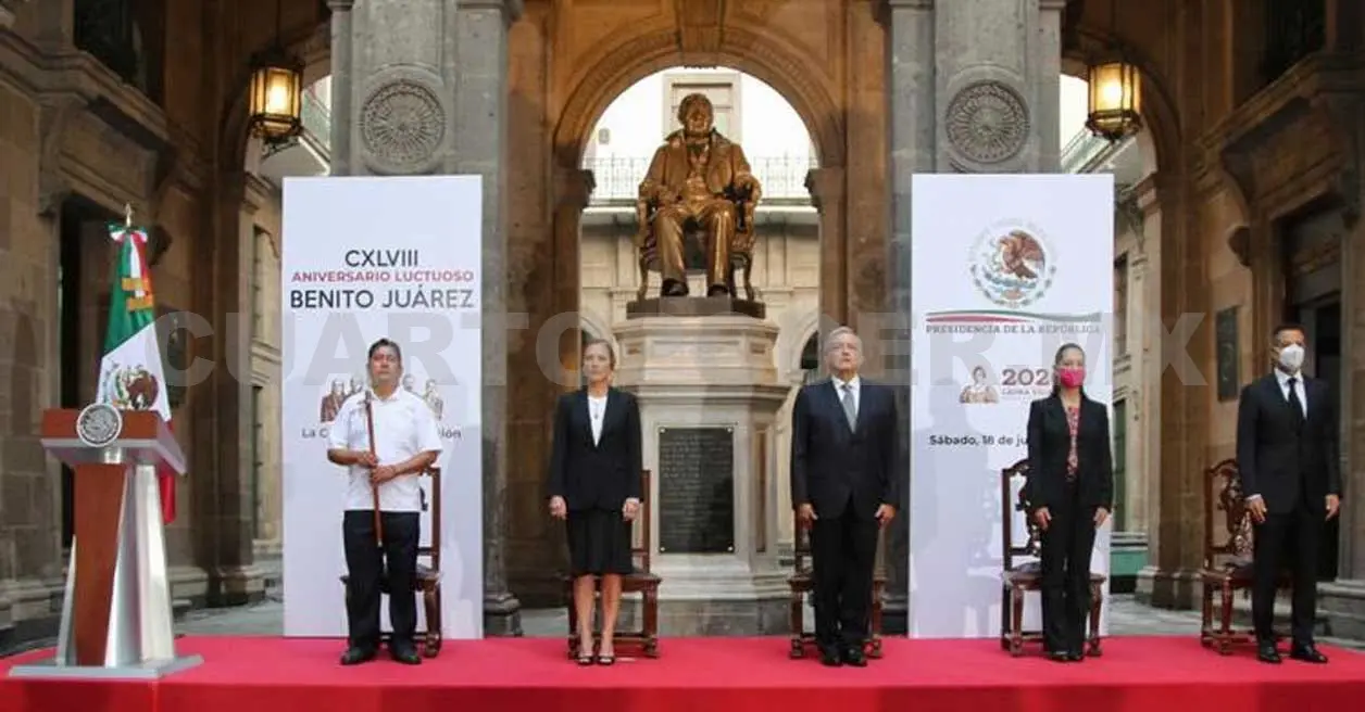 El presidente López Obrador, acompañado de su gabinete y de su esposa, la doctora Beatriz Gutiérrez Müller, así como de Claudia Sheinbaum y de Alejandro Murat, encabezó la ceremonia. Agencias