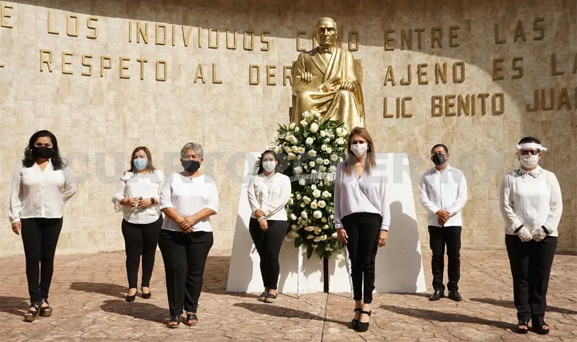 Aspecto de la guardia de honor en el monumento ubicado en el parque Benito Juárez. Cortesía