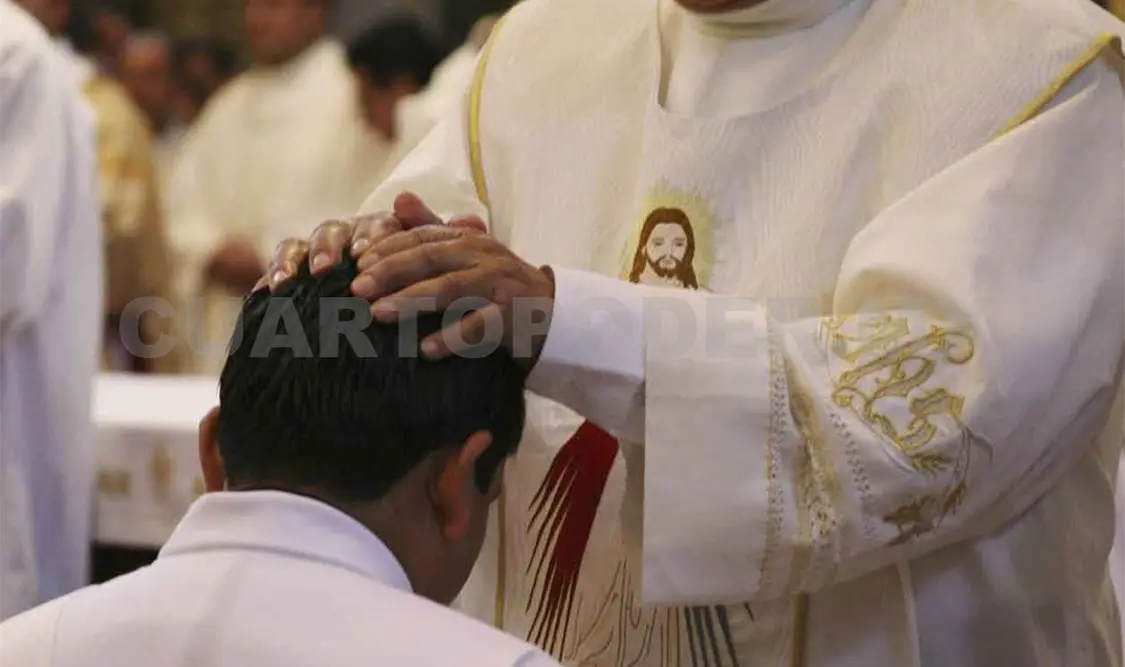 Suman ocho sacerdotes muertos por Covid-19