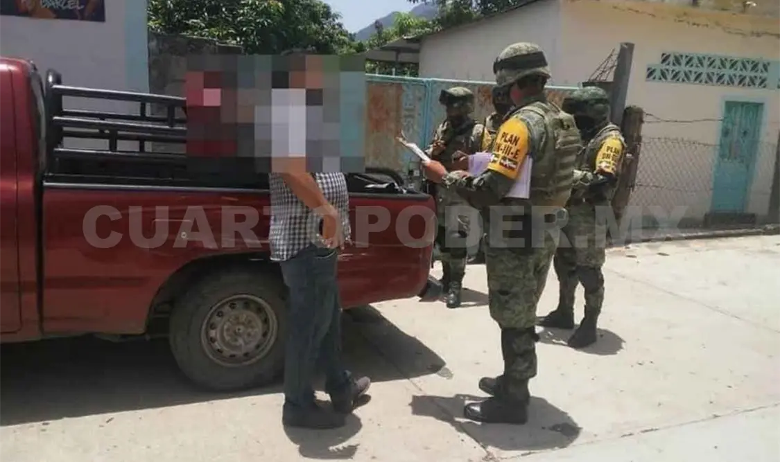 Detienen a par de escoltas de alcaldesa de Chicomuselo
