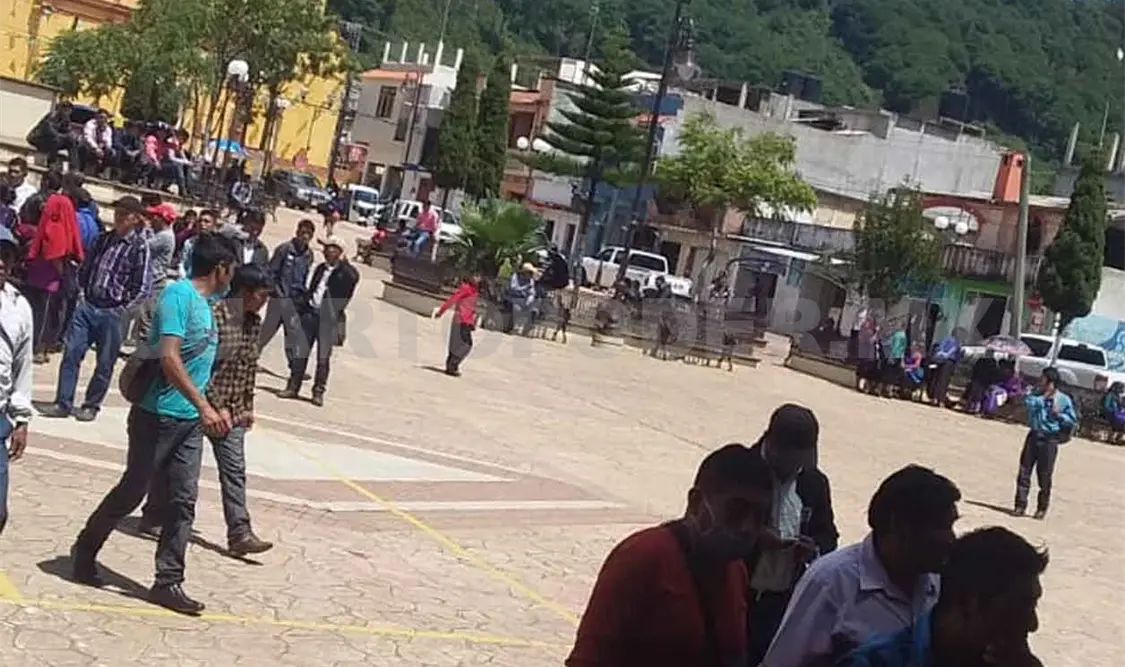 Se enfrentan a balazos habitantes de comunidades