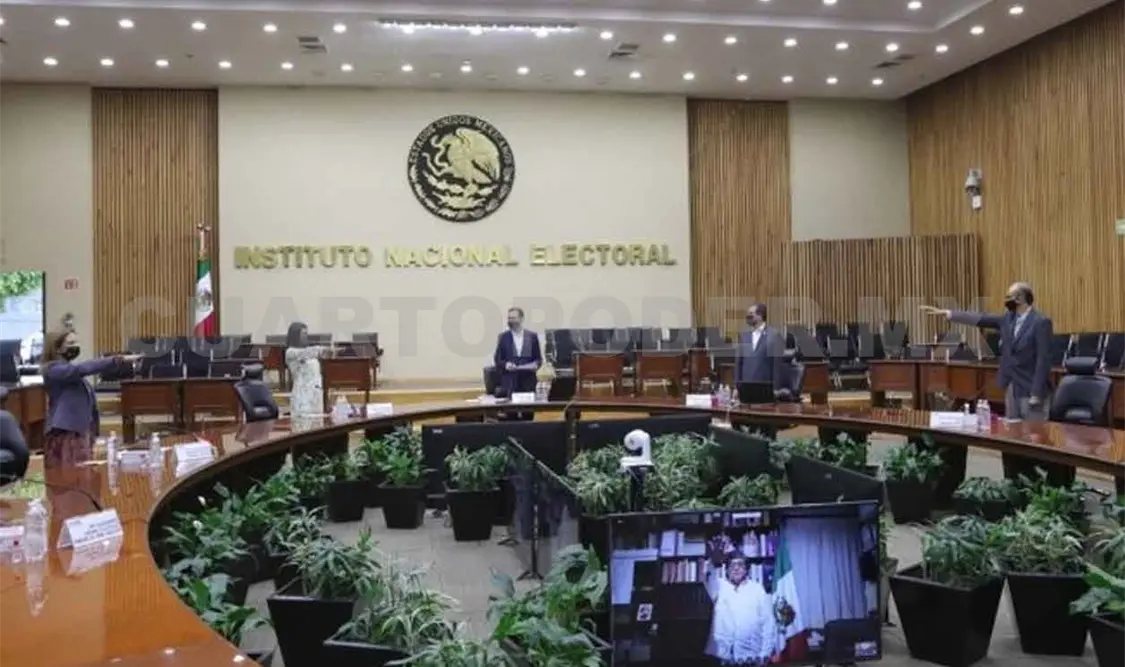 Rinden protesta nuevos consejeros del INE