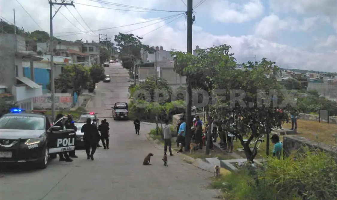En balacera le dan cuatro disparos a joven albañil