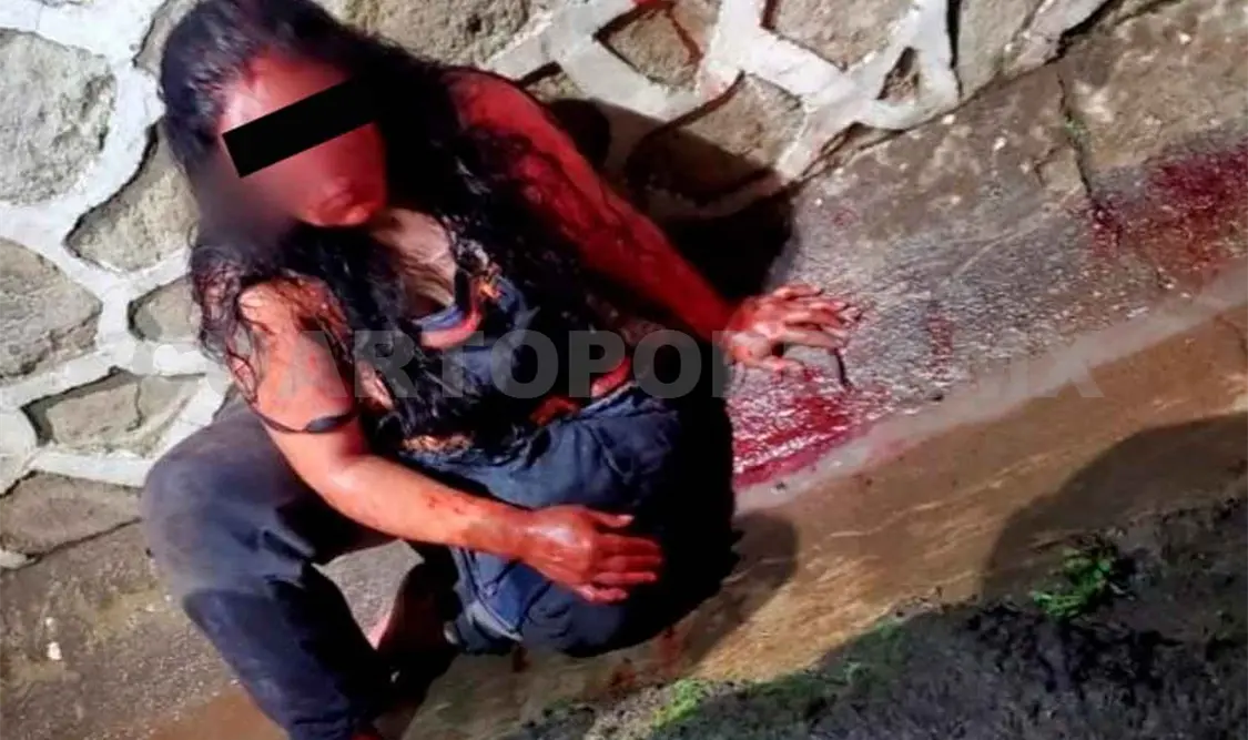 Rescatan a mujer que presuntamente decapitó a anciano