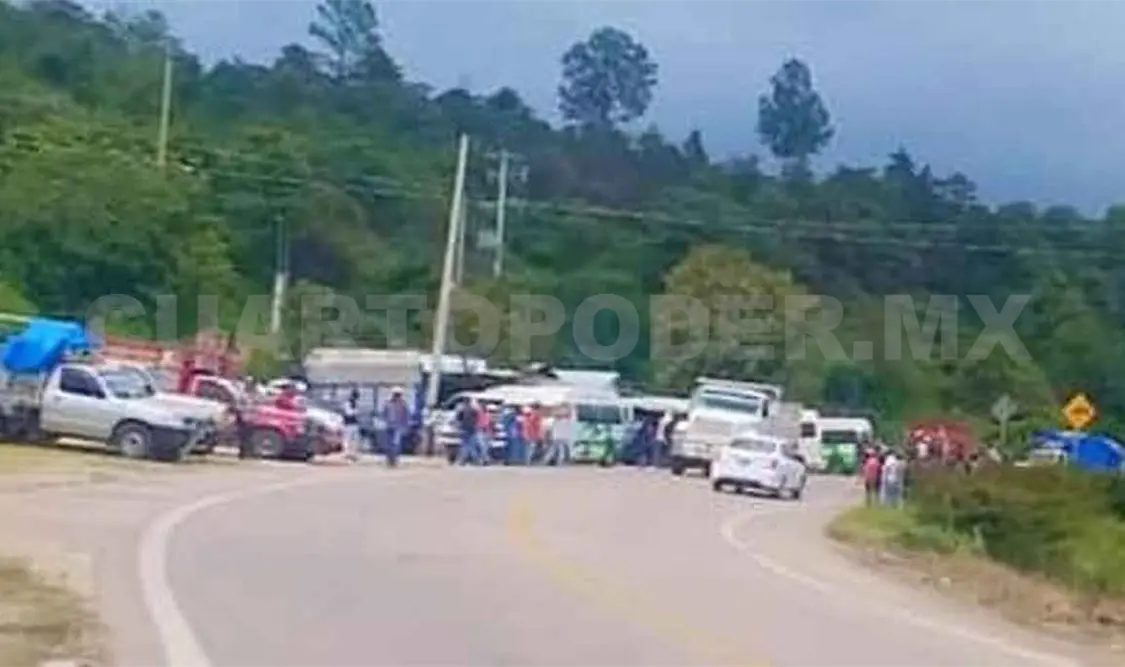 Realizan bloqueo en tramo Teopisca-Comitán