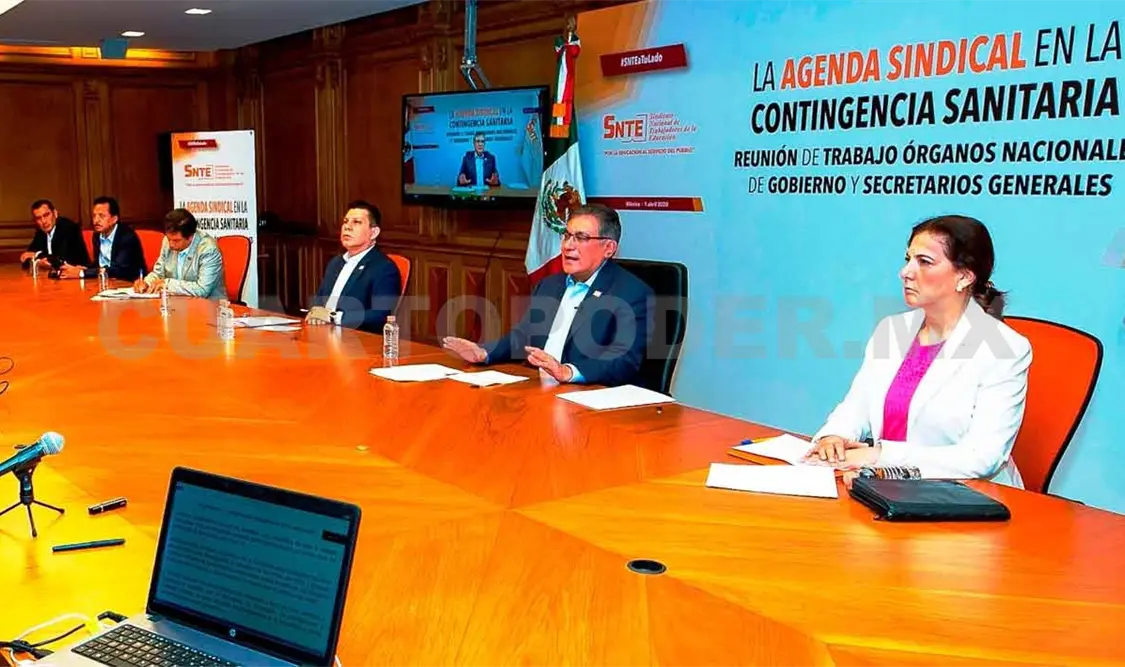 Pide computadoras para maestros y estudiantes