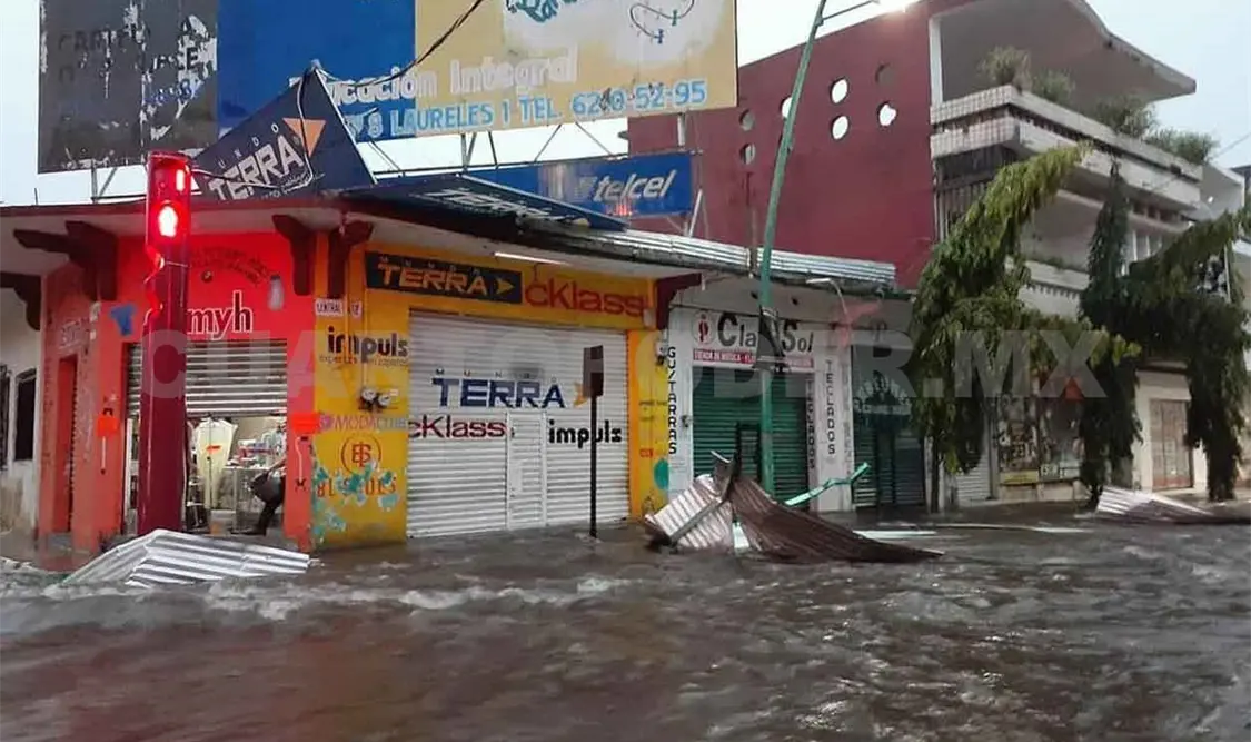 Intensa lluvia causa afectaciones en Tapachula