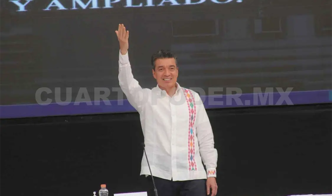 Se reúne REC con integrantes del Gabinete Legal y Ampliado
