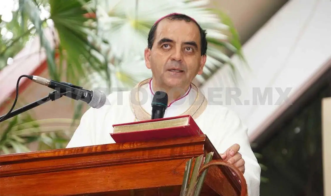 Inicia Iglesia católica servicios religiosos