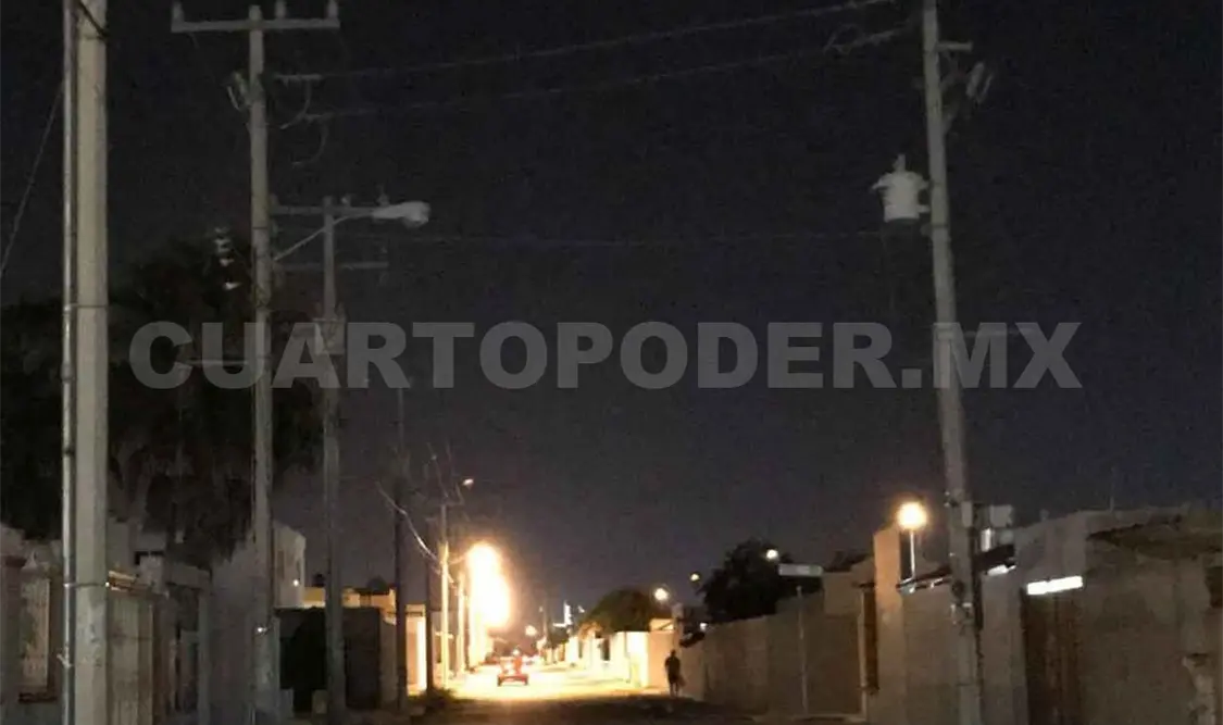 Piden iluminación en Terán
