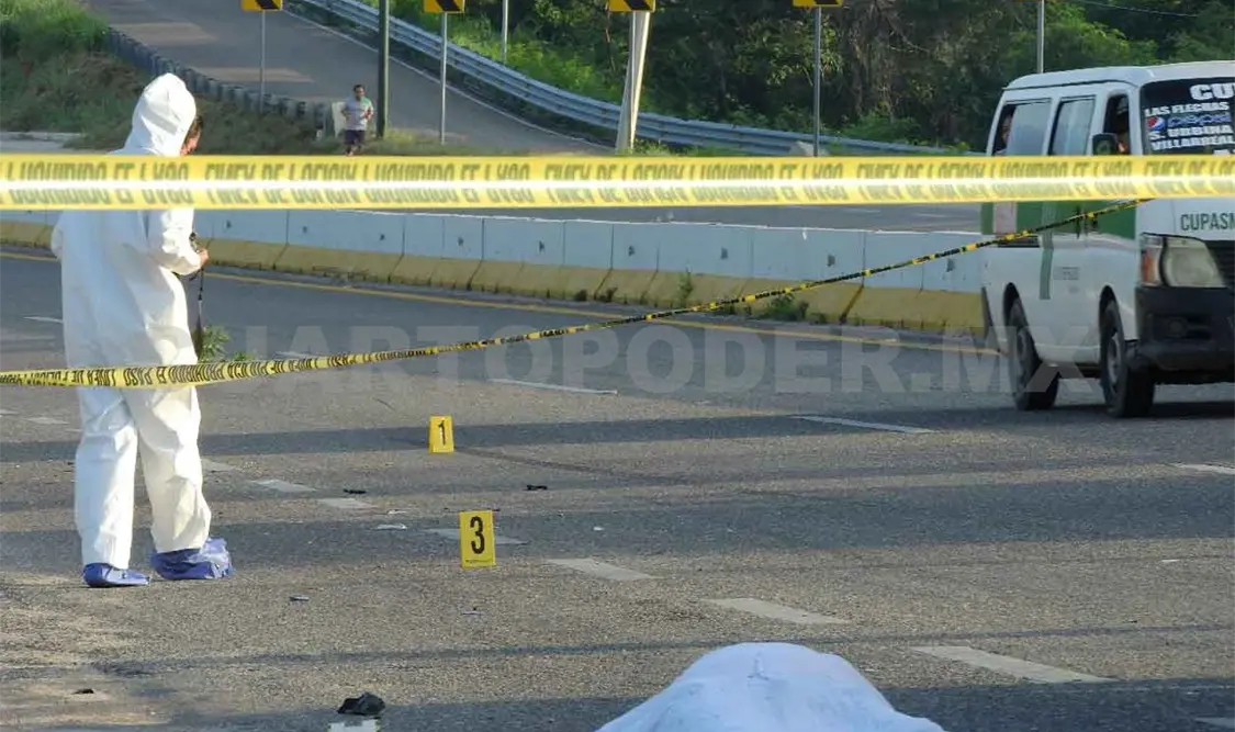 Camión mata a transeúnte
