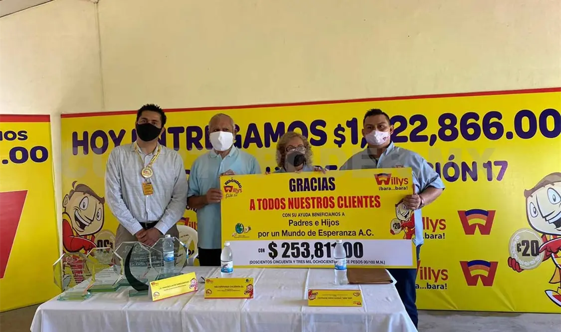 Tiendas Willy’s entrega donativo a asociación