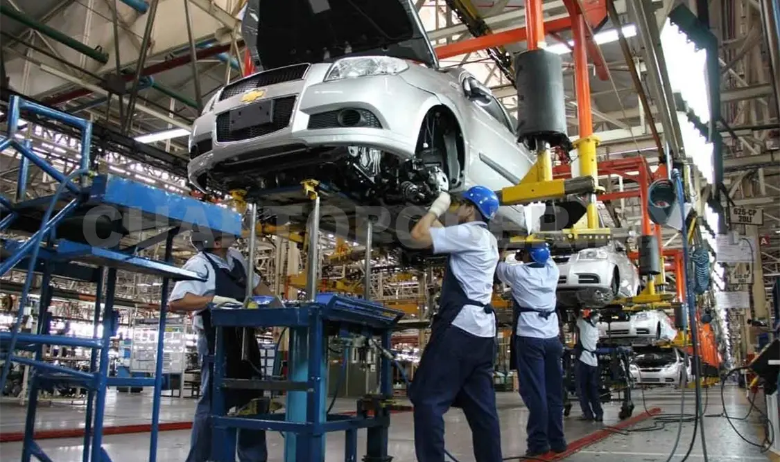 Industria automotriz detecta páginas apócrifas de marcas