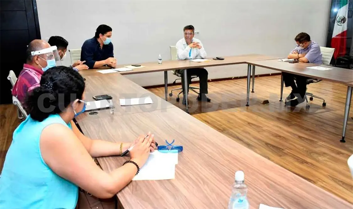 Atiende Brito a desplazados de Venustiano Carranza