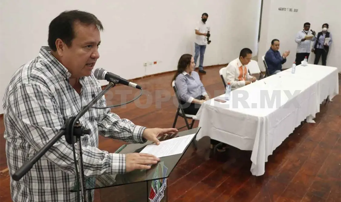 Policías agradecen a REC por apoyos recibidos