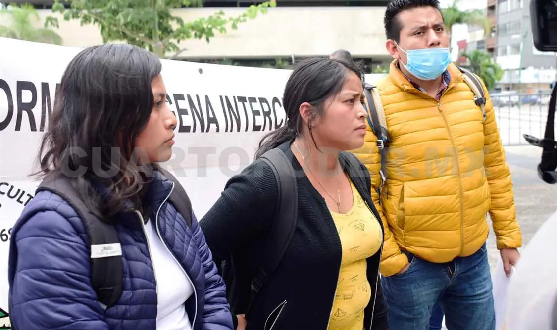 Rechazan normalistas indígenas examen en línea