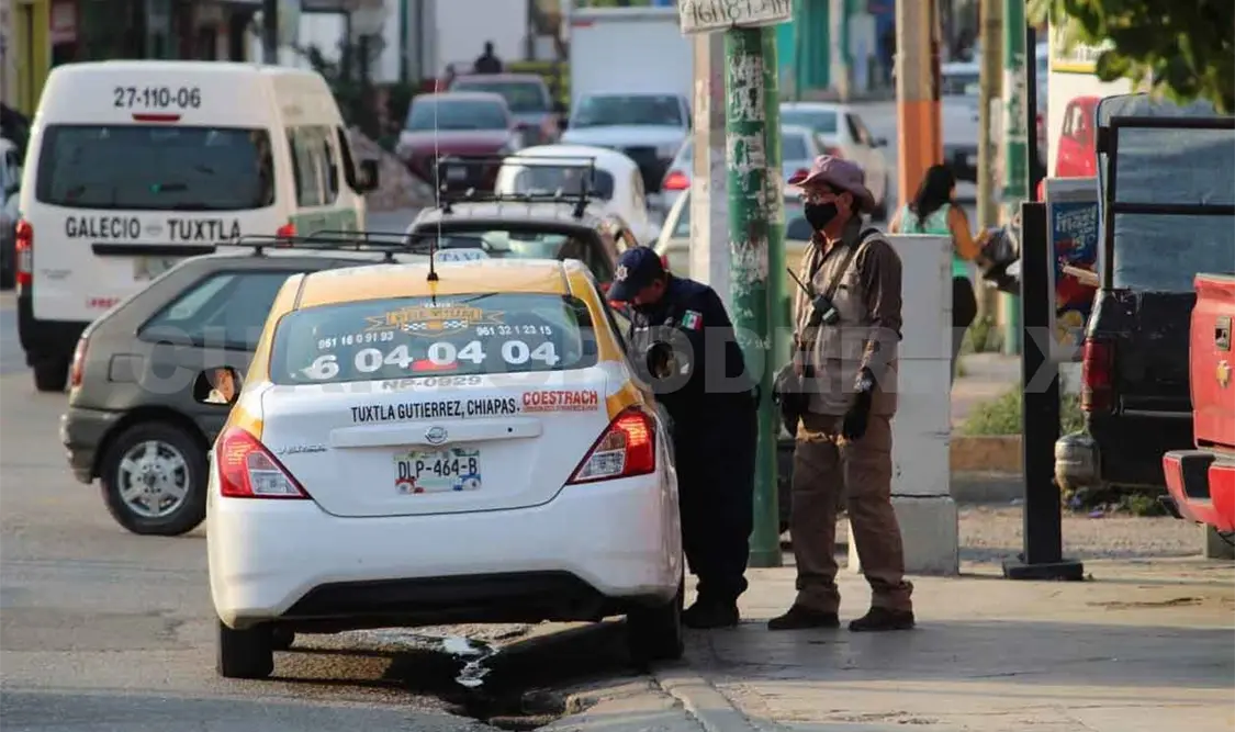 Policía Municipal combate al transporte pirata en Tuxtla