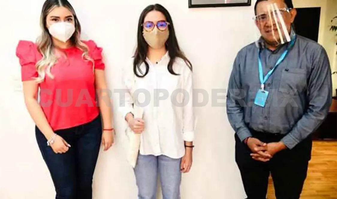 Congreso recibe a alumna chiapaneca destacada