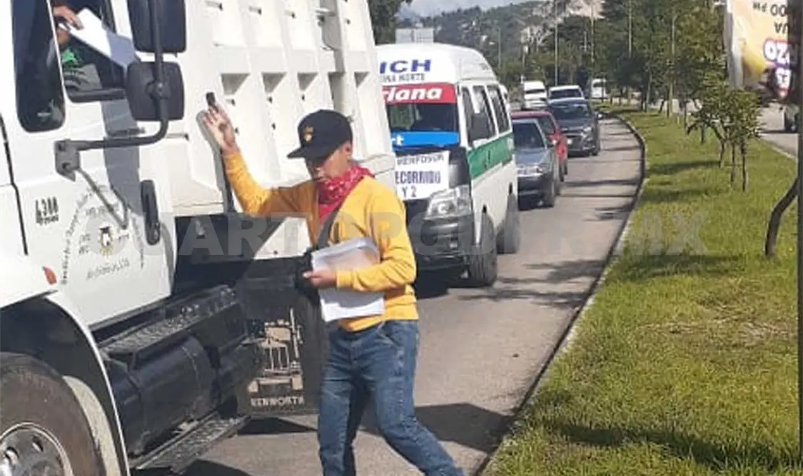 De las escuelas normales siguen egresando docentes, sin que existan espacios laborales. CP