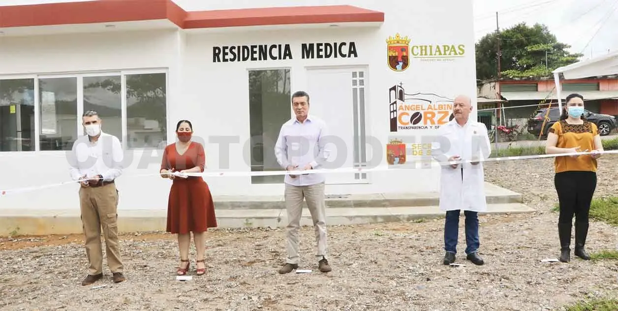Fortalece Escandón servicios de salud en Ángel Albino Corzo