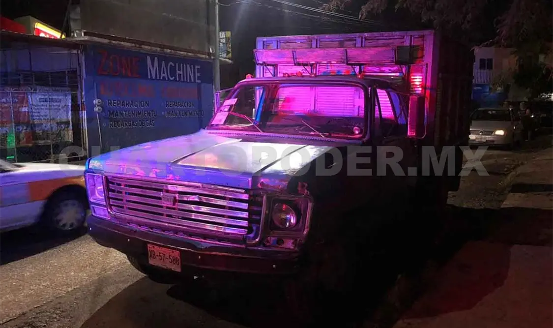 Ebrio conductor de camión se accidenta