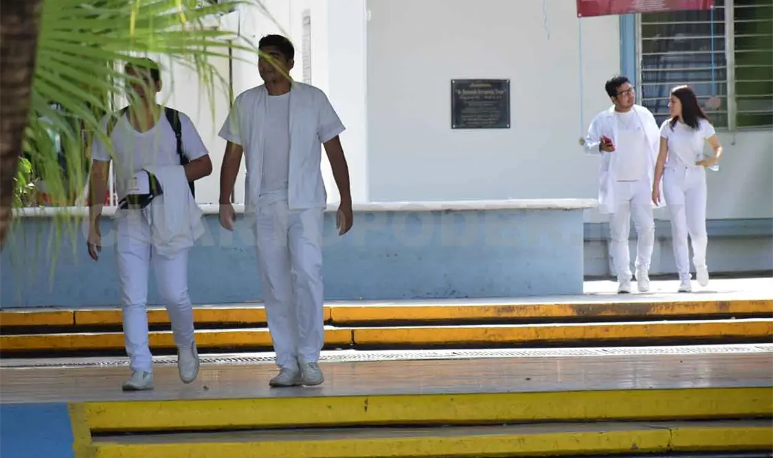 Detecta anomalías en examen de admisión