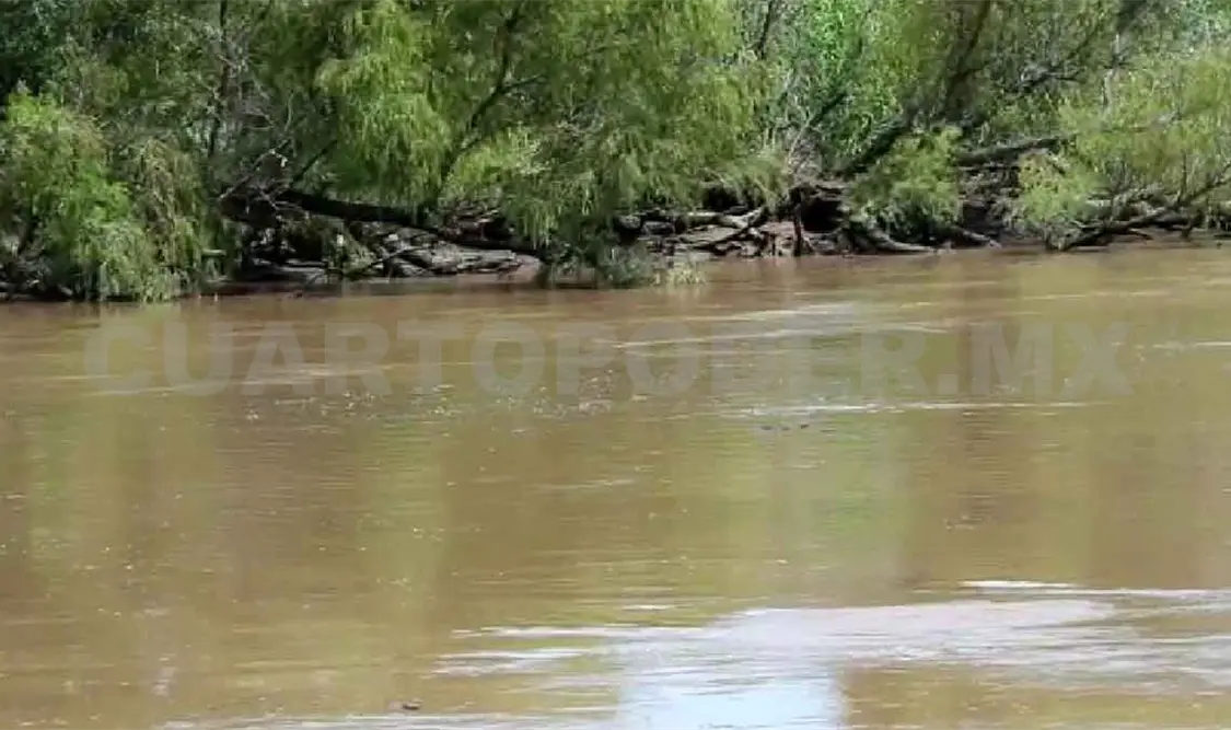 Agua turbia llega a Jardines del Grijalva