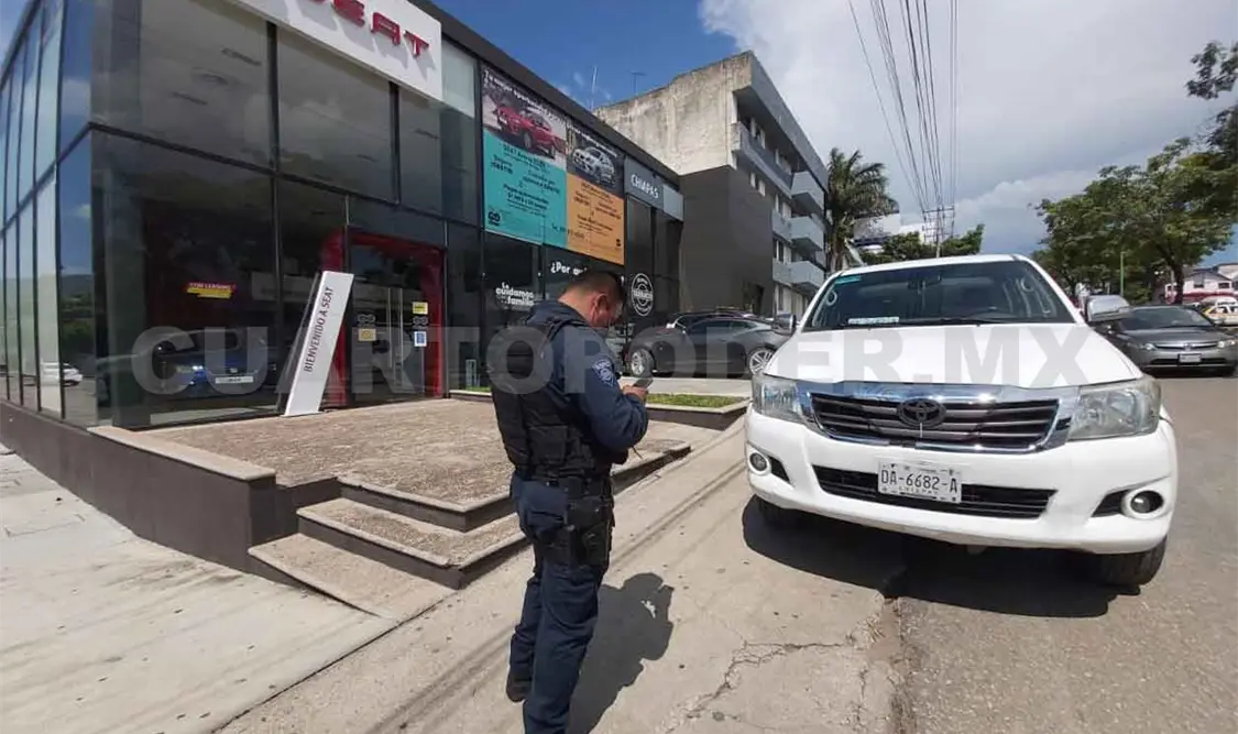 Atracan en Seat y se llevan 155 mil pesos