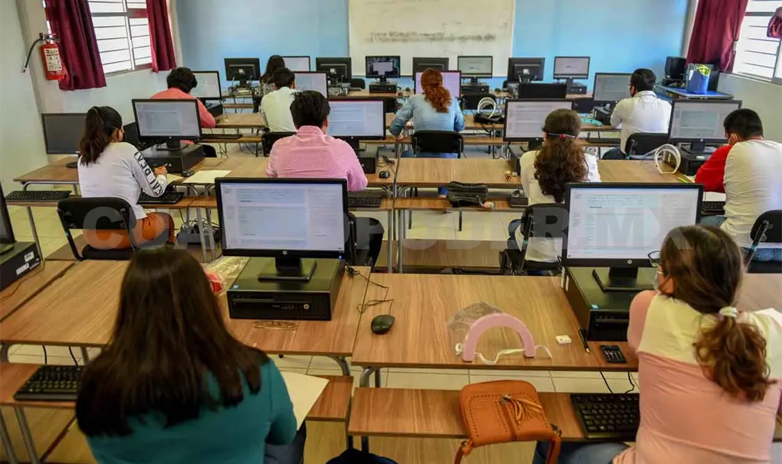 Aplican de nuevo examen a aspirantes a médicos