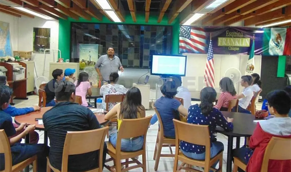 “Club de debates” es un proyecto que promueve no sólo el reforzamiento del dominio del idioma inglés. CP